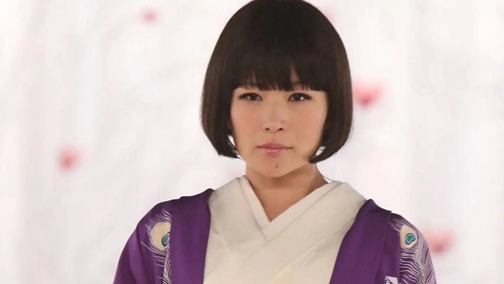 かっこいい!シングルマザーでバリバリ仕事をこなす芸能人4選